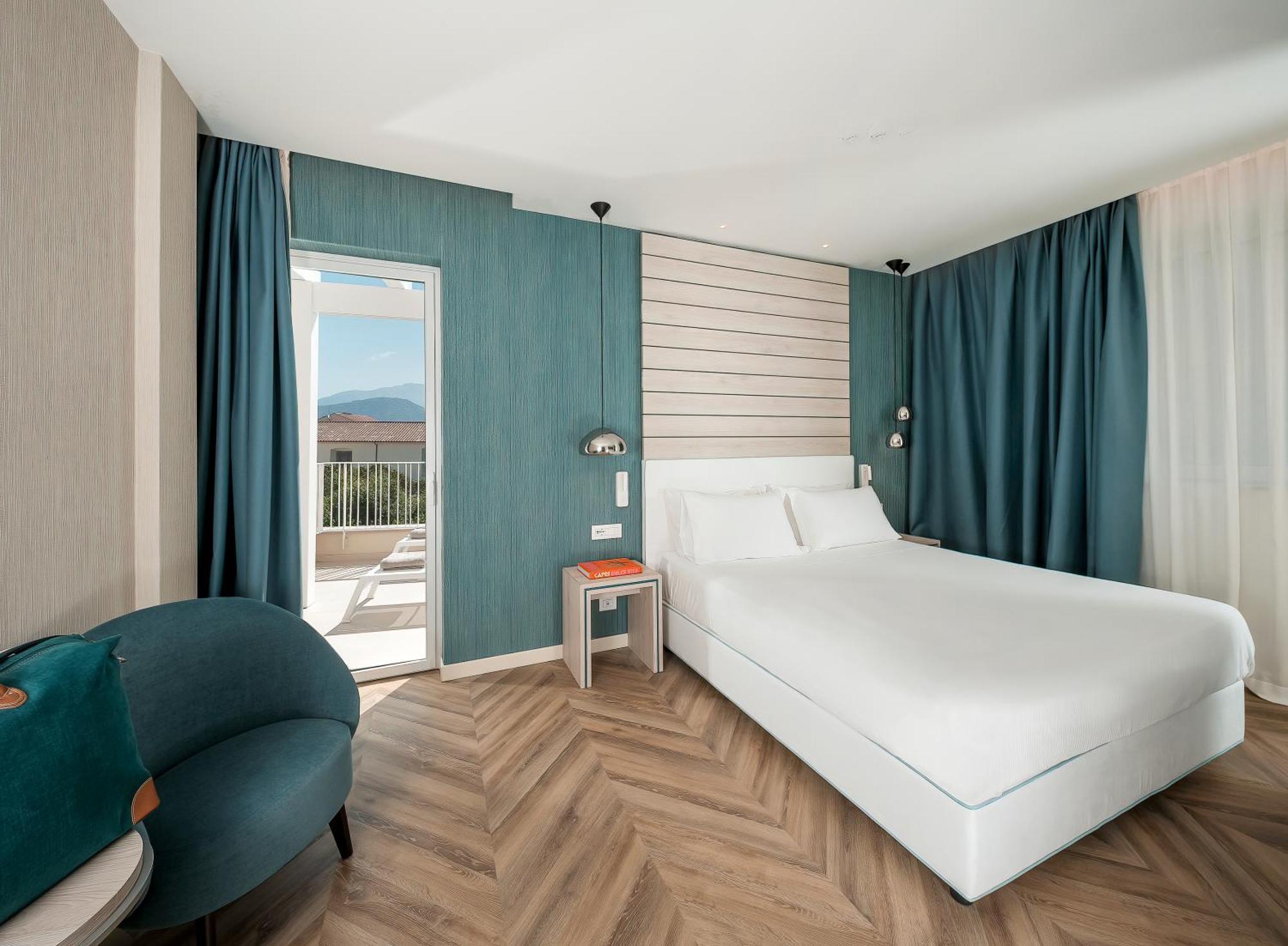 Tirrenia Hotel 3*