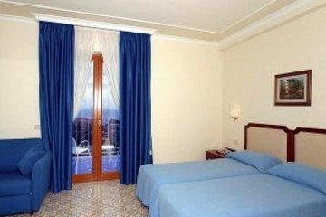 Hotel Tirrenia 3*